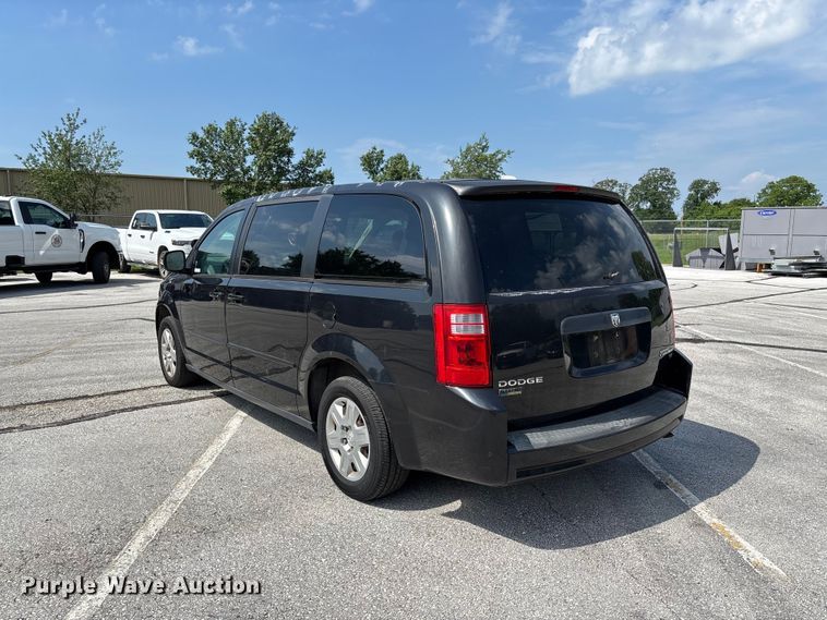 image for item FC5896 2009 Dodge Grand Caravan SE van