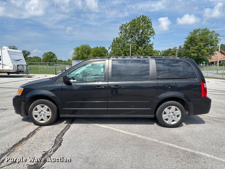image for item FC5896 2009 Dodge Grand Caravan SE van