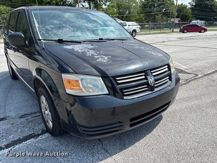 image for item FC5896 2009 Dodge Grand Caravan SE van