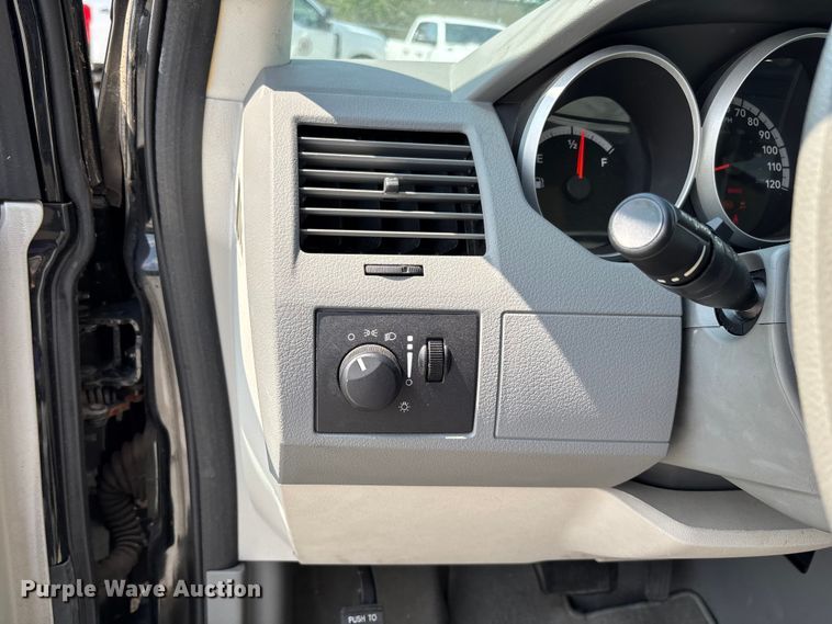 image for item FC5896 2009 Dodge Grand Caravan SE van
