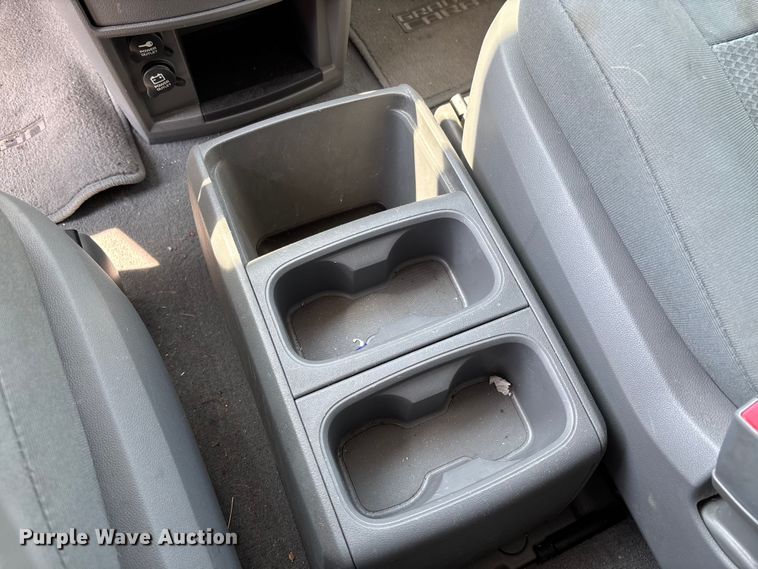 image for item FC5896 2009 Dodge Grand Caravan SE van