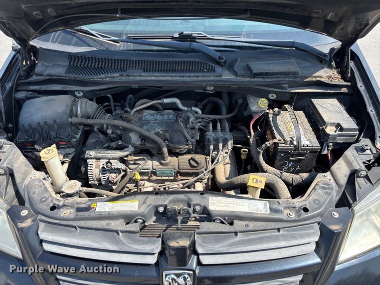 image for item FC5896 2009 Dodge Grand Caravan SE van