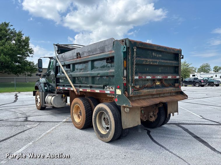 image for item FC5897 2013 International WorkStar 7600 dump truck