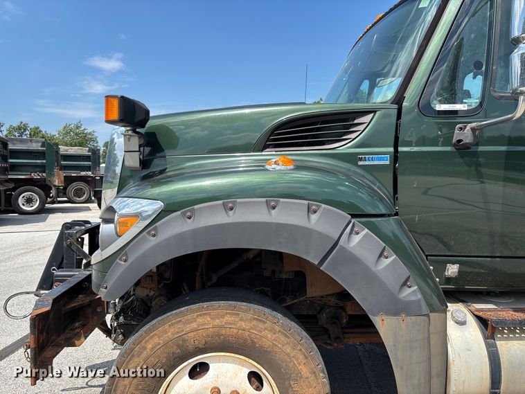 image for item FC5897 2013 International WorkStar 7600 dump truck