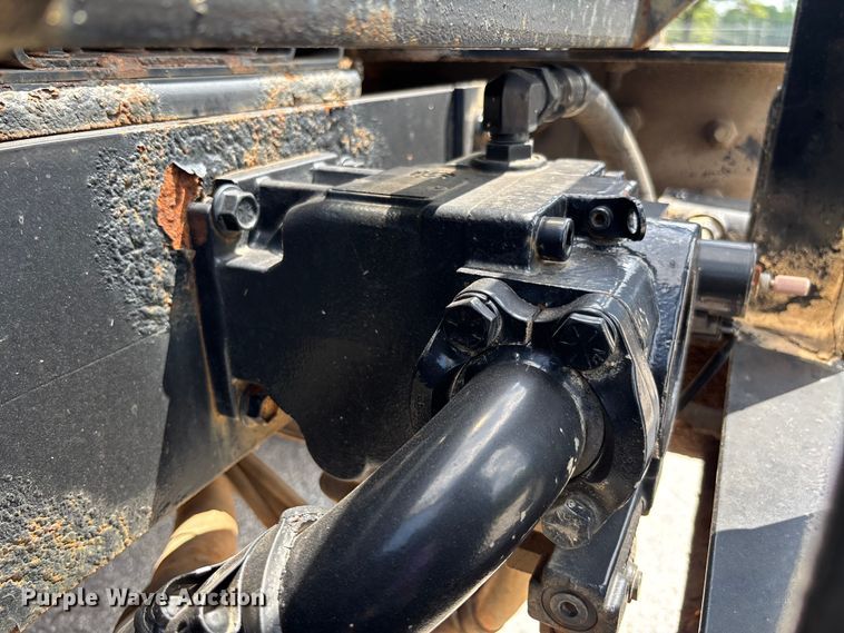 image for item FC5897 2013 International WorkStar 7600 dump truck