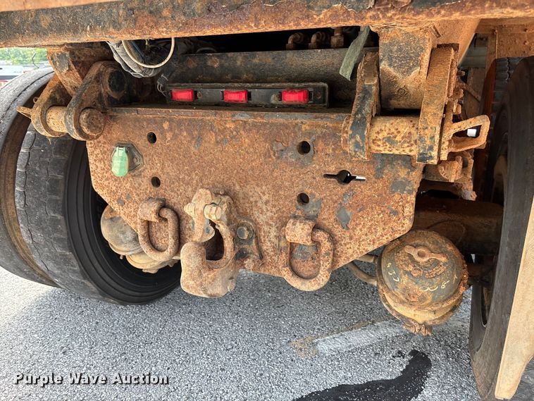 image for item FC5897 2013 International WorkStar 7600 dump truck