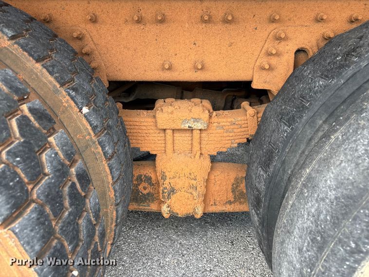 image for item FC5897 2013 International WorkStar 7600 dump truck