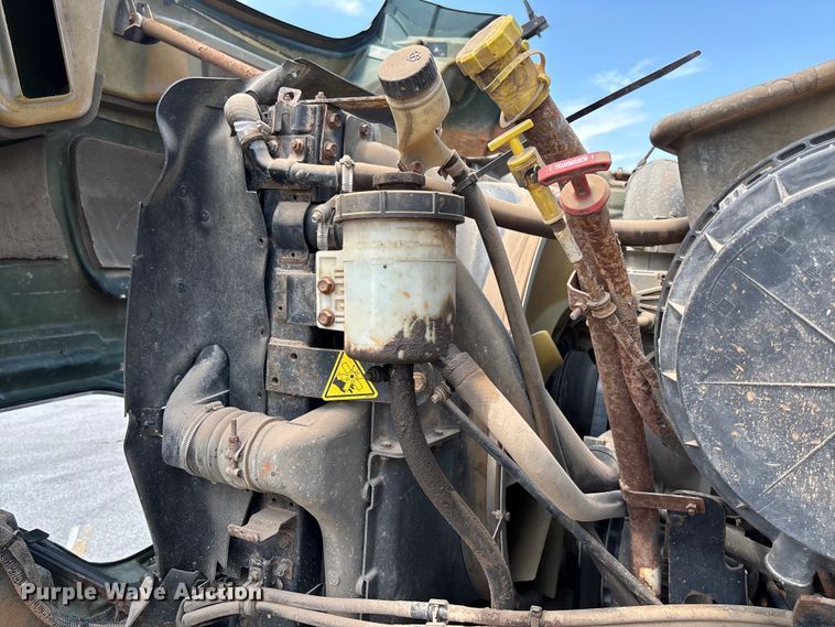 image for item FC5897 2013 International WorkStar 7600 dump truck