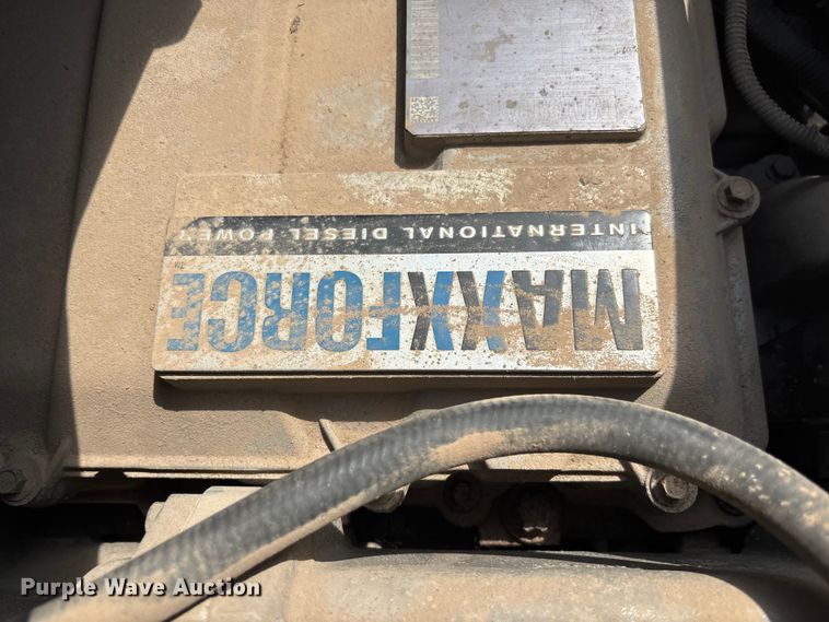 image for item FC5897 2013 International WorkStar 7600 dump truck