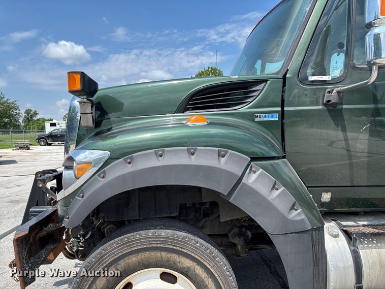 image for item FC5898 2013 International WorkStar 7600 dump truck
