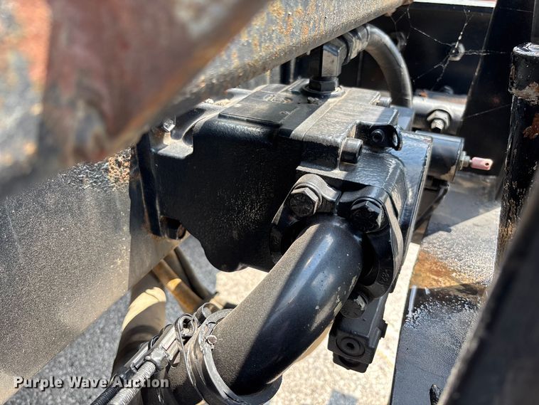 image for item FC5898 2013 International WorkStar 7600 dump truck