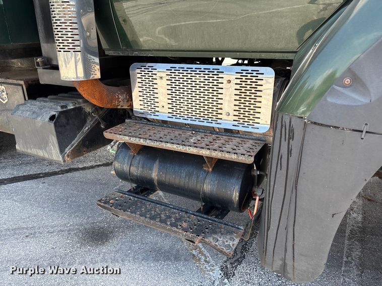 image for item FC5898 2013 International WorkStar 7600 dump truck
