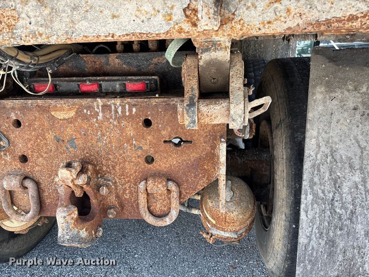 image for item FC5898 2013 International WorkStar 7600 dump truck