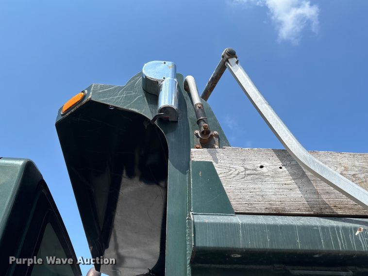 image for item FC5898 2013 International WorkStar 7600 dump truck