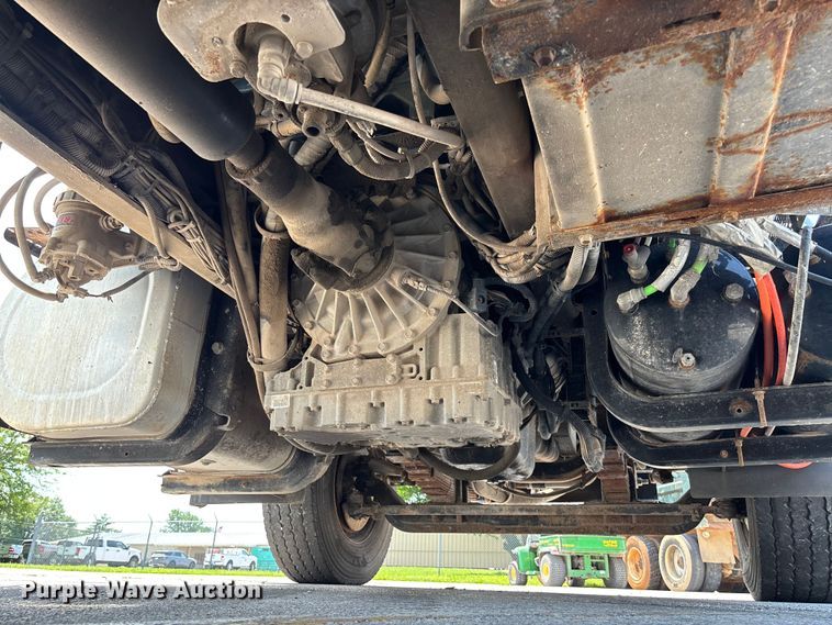 image for item FC5898 2013 International WorkStar 7600 dump truck