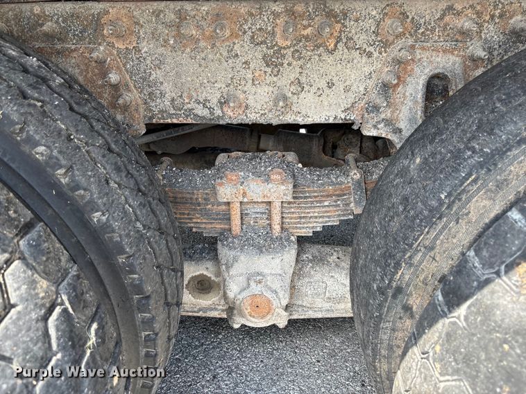 image for item FC5898 2013 International WorkStar 7600 dump truck