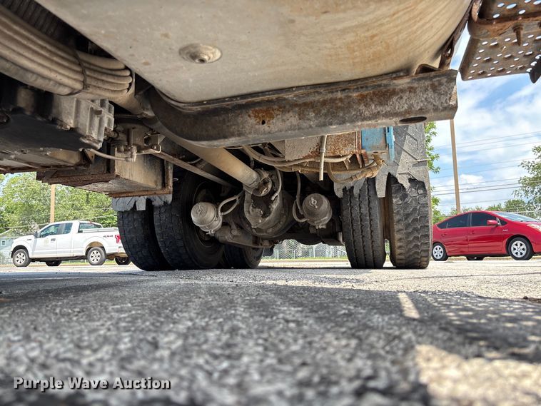image for item FC5898 2013 International WorkStar 7600 dump truck