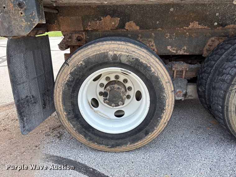 image for item FC5898 2013 International WorkStar 7600 dump truck