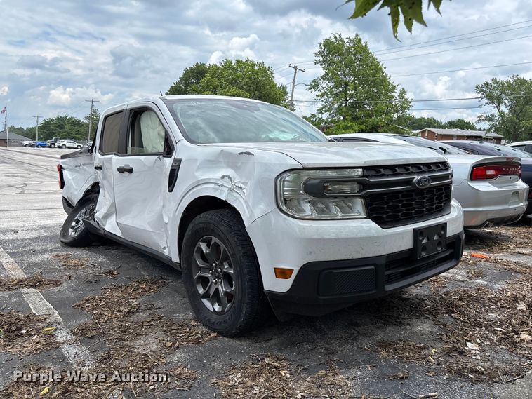 image for item FC5900 2023 Ford Maverick XLT Crew Cab pickup truck
