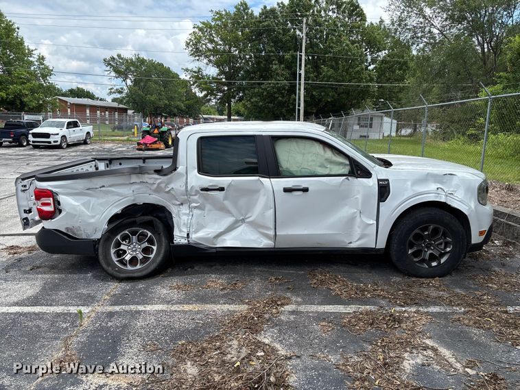 image for item FC5900 2023 Ford Maverick XLT Crew Cab pickup truck