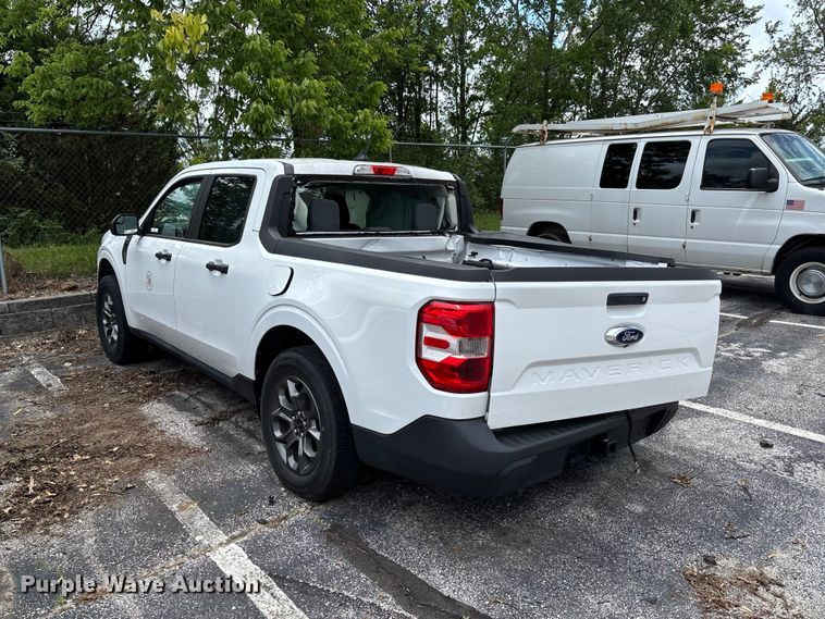 image for item FC5900 2023 Ford Maverick XLT Crew Cab pickup truck
