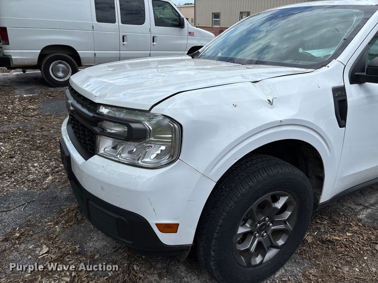 image for item FC5900 2023 Ford Maverick XLT Crew Cab pickup truck