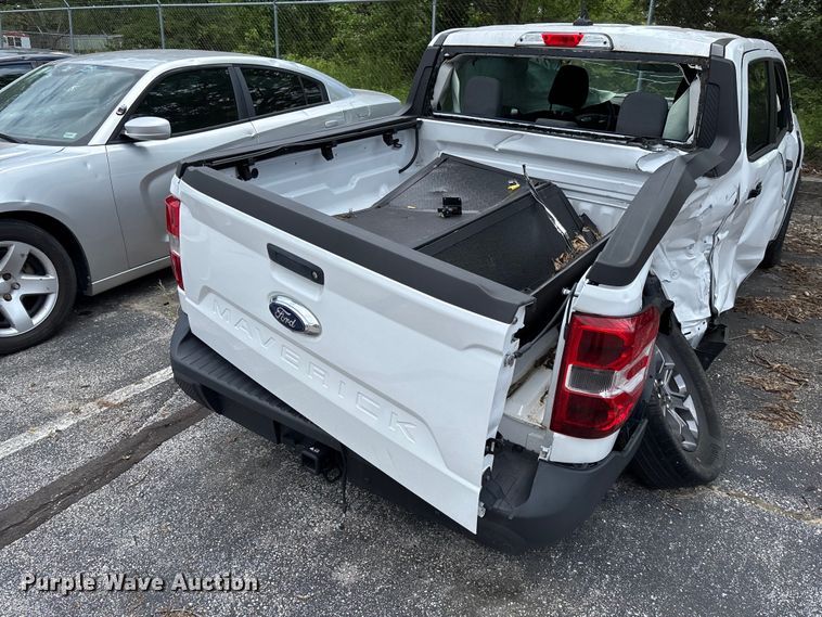 image for item FC5900 2023 Ford Maverick XLT Crew Cab pickup truck