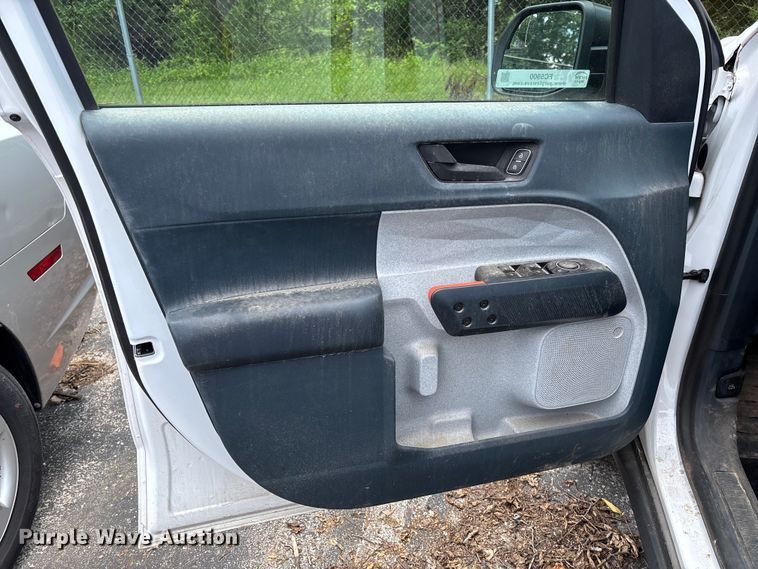 image for item FC5900 2023 Ford Maverick XLT Crew Cab pickup truck