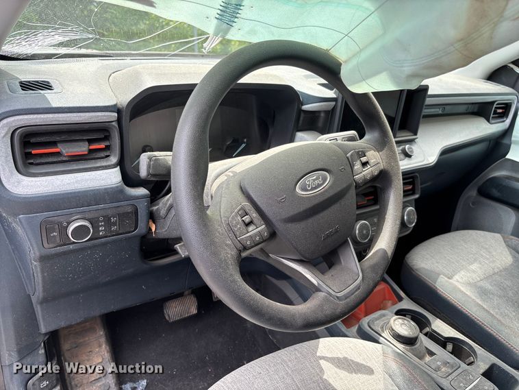 image for item FC5900 2023 Ford Maverick XLT Crew Cab pickup truck