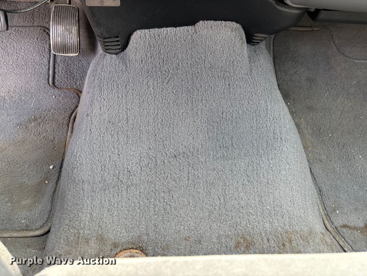 image for item FC5901 2003 Ford F150 XLT Crew Cab pickup truck