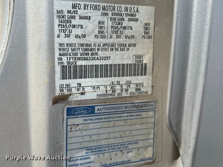 image for item FC5901 2003 Ford F150 XLT Crew Cab pickup truck