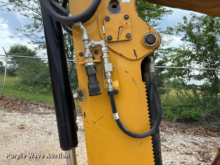 image for item FC5902 2018 Caterpillar 420F2 IT backhoe