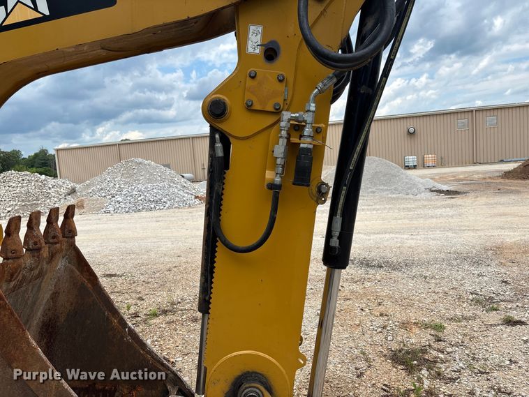 image for item FC5902 2018 Caterpillar 420F2 IT backhoe