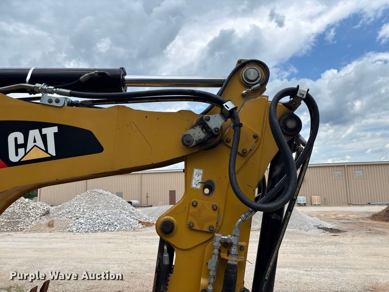 image for item FC5902 2018 Caterpillar 420F2 IT backhoe