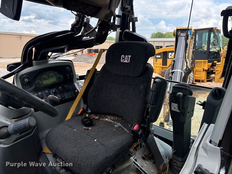 image for item FC5902 2018 Caterpillar 420F2 IT backhoe