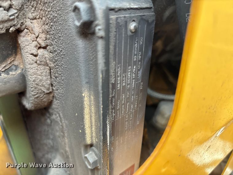 image for item FC5903 2001 Vermeer BC1800A wood chipper