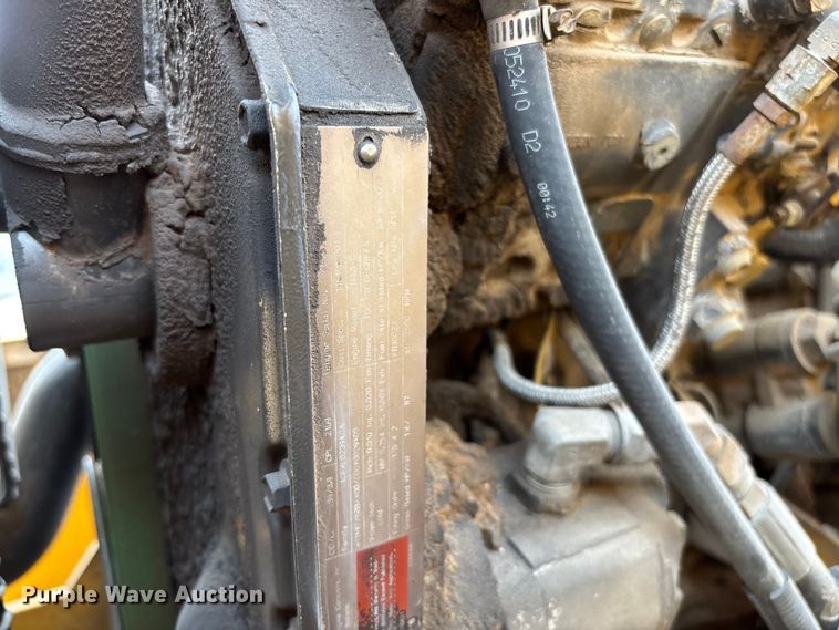 image for item FC5903 2001 Vermeer BC1800A wood chipper