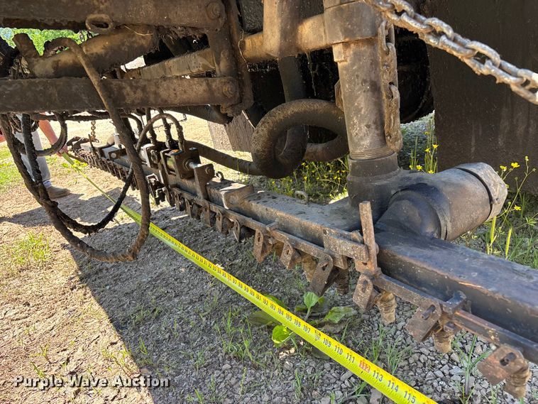 image for item FG0353 1990 Ford F800 oil distributor truck