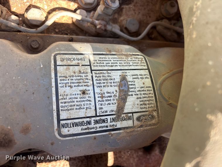 image for item FG0353 1990 Ford F800 oil distributor truck