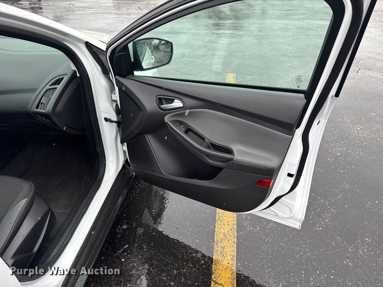 image for item FG0375 2014 Ford Focus 