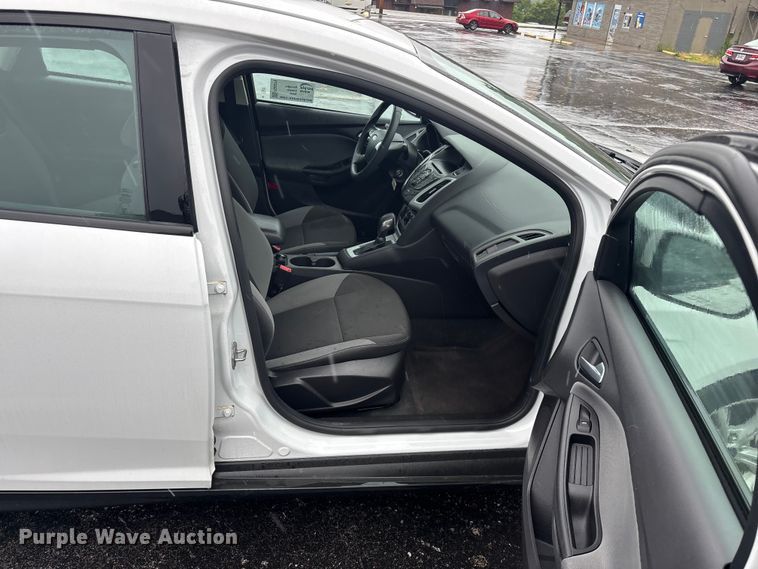 image for item FG0375 2014 Ford Focus 