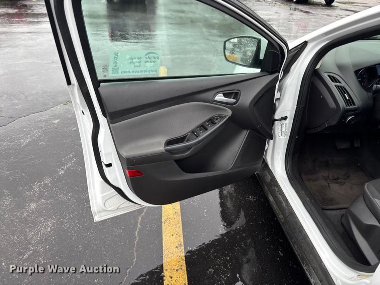 image for item FG0376 2014 Ford Focus 