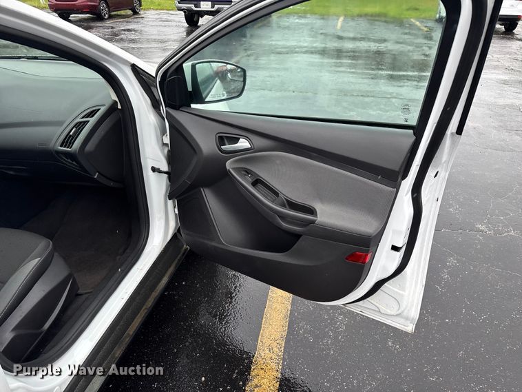 image for item FG0376 2014 Ford Focus 