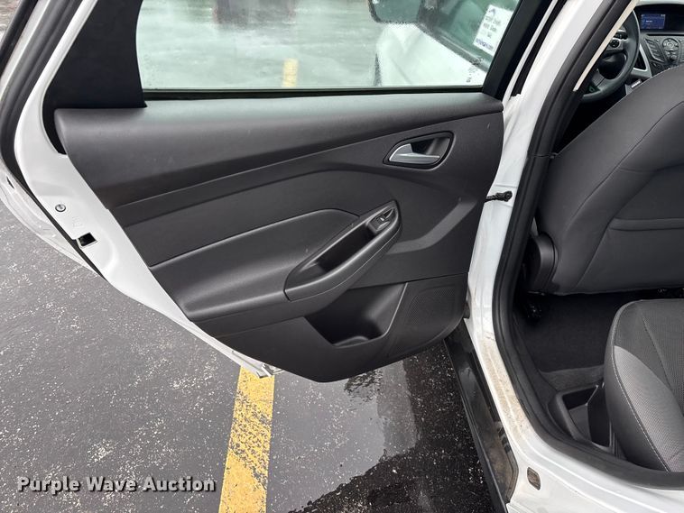 image for item FG0376 2014 Ford Focus 