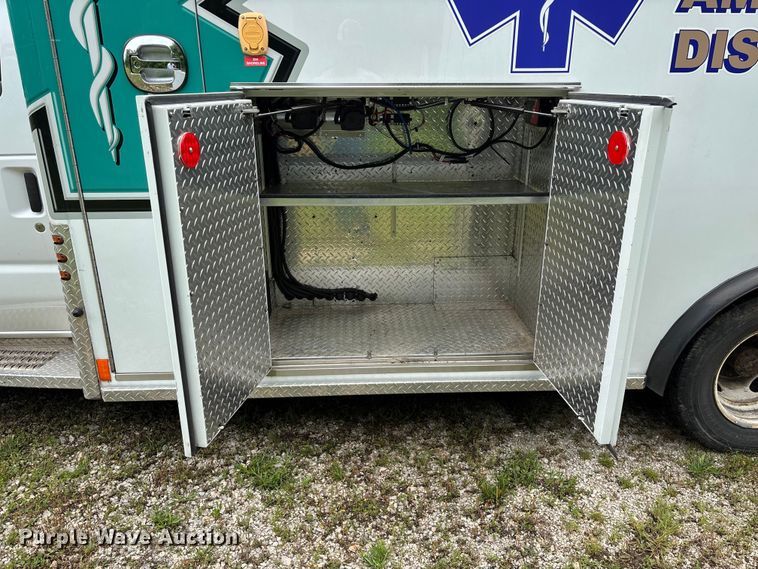 image for item FG0393 2012 Ford Econoline ambulance