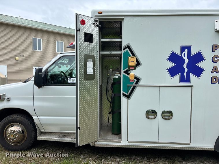 image for item FG0393 2012 Ford Econoline ambulance