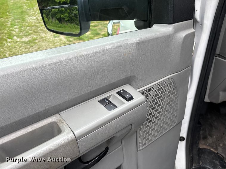 image for item FG0393 2012 Ford Econoline ambulance