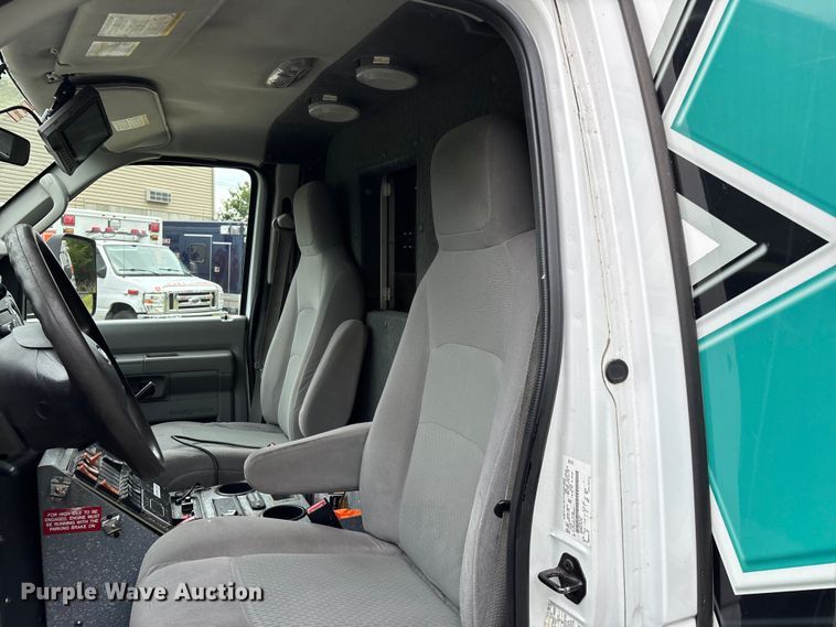 image for item FG0393 2012 Ford Econoline ambulance