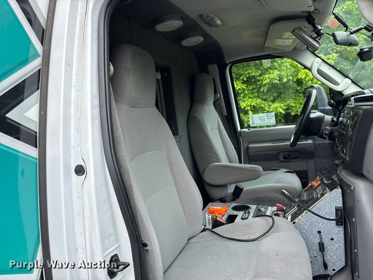 image for item FG0393 2012 Ford Econoline ambulance