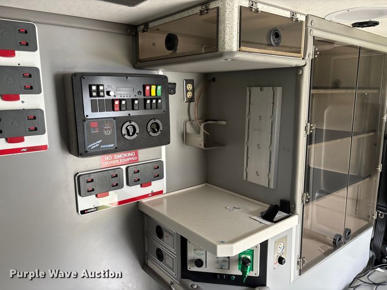 image for item FG0393 2012 Ford Econoline ambulance